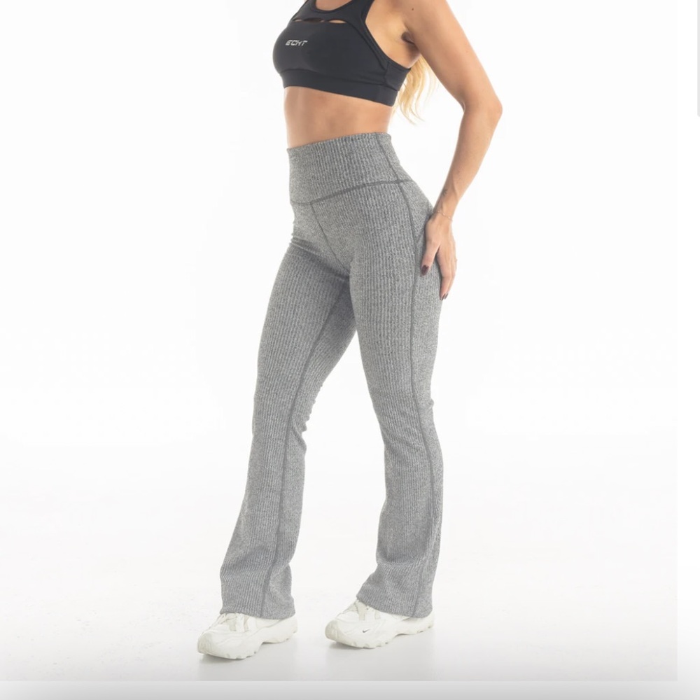 Echt Comfort Flare Workout Leggings